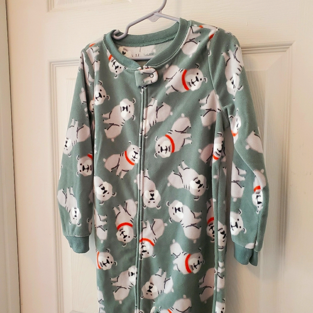 NWOT boys 5T carters bulldog footie pajamas